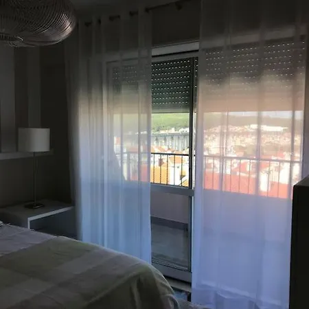 New Monsanto View Charming @ Campolide - 3b Apartment Lisbon